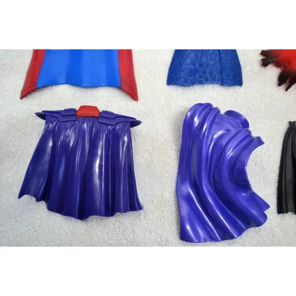Vintage 1990's Marvel Lot of 9 Action Figure Capes (Capes Only)(D3)